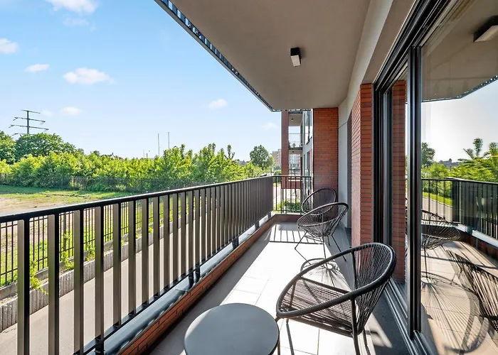 Nadmotlawie Riverside - Gym & Free Parking By Downtown شقة فندقية غدانسك