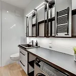 شقة فندقية Nadmotlawie Riverside - Gym & Free Parking By Downtown 4*