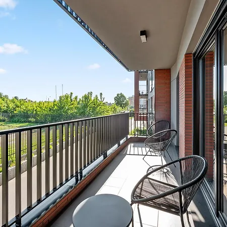 Nadmotlawie Riverside - Gym & Free Parking By Downtown Aparthotel Danzig