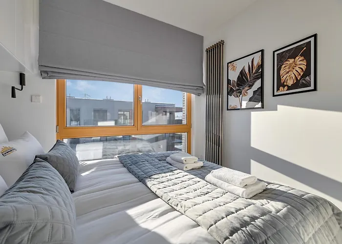 Aparthotel Nadmotlawie Riverside - Gym & Free Parking By Downtown 4*